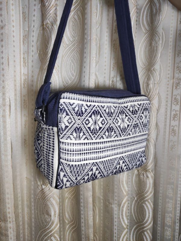 Rovender Chin Sling Bag - Dark Blue