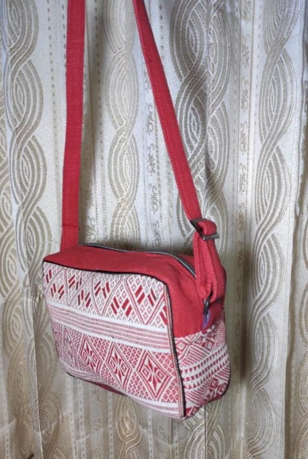 Rovender Chin Sling Bag – Red
