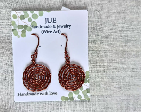Wire Earrings by JUE