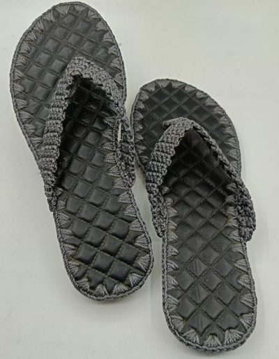 Htaw Sandals - Black